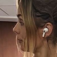 Laura Vandervoort Naakt