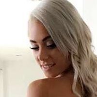 Lauren Simpson Naakt