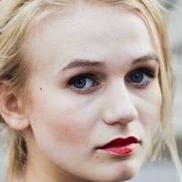 Leonie Wesselow Naakt