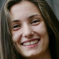 Leraa Naakt