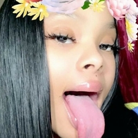 longtonguecentral Naakt