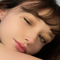 Madiwaifu Naakt