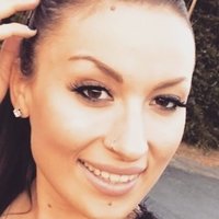 Mia Gucek Naakt