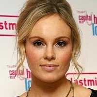 Michelle Dewberry Naakt