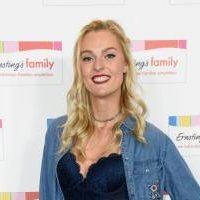 Miriam Hoeller Naakt