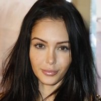 Nabilla Benattia Naakt