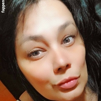 naomiloana Naakt