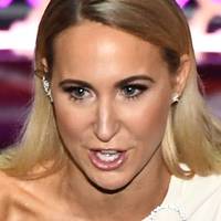 Nikki Glaser Naakt