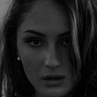 Noemie Checa Naakt