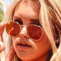 Paige Mackenzie Naakt