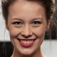 Paula Beer Naakt