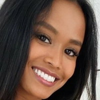Putri Cinta Naakt