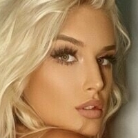 realtonistorm Naakt