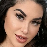 Saffron XX Rose Naakt