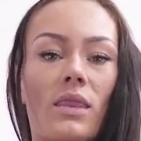 Sarah bei Mandala Naakt