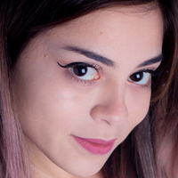 Satin Naakt