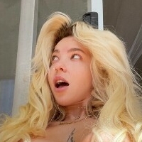 Shanin Blake Naakt