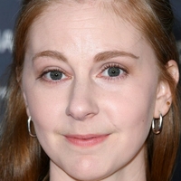 Simone Giertz Naakt