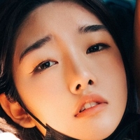 Sonson 손손 Naakt