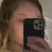 Taykxsav Naakt