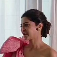vedhika4u Naakt