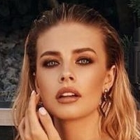 Vlada Zinchenko Naakt