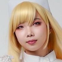 Ye Jin Naakt